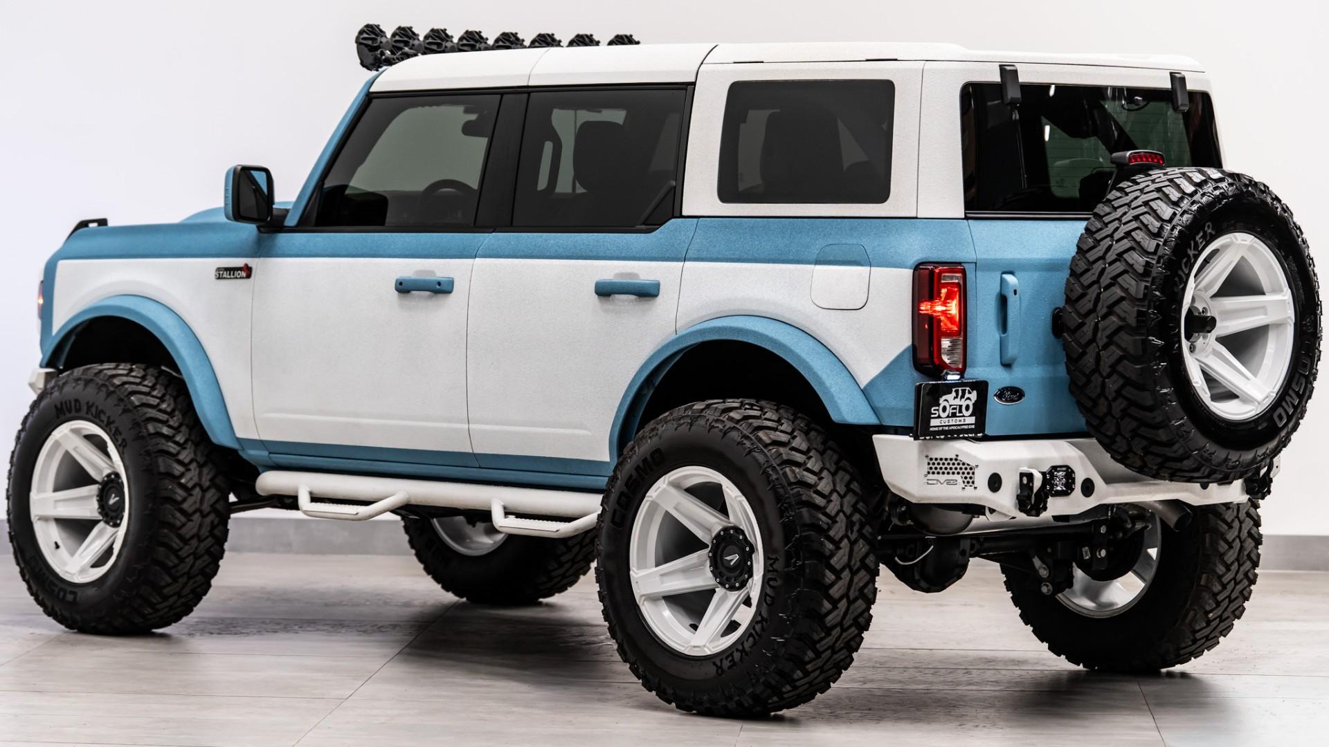 2025 FORD BRONCO in Baby Blue, photo 10 of 45