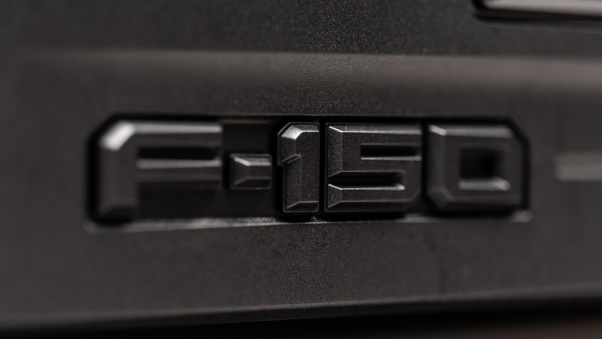 2025 FORD F-150 RAPTOR in Black, photo 19 of 60