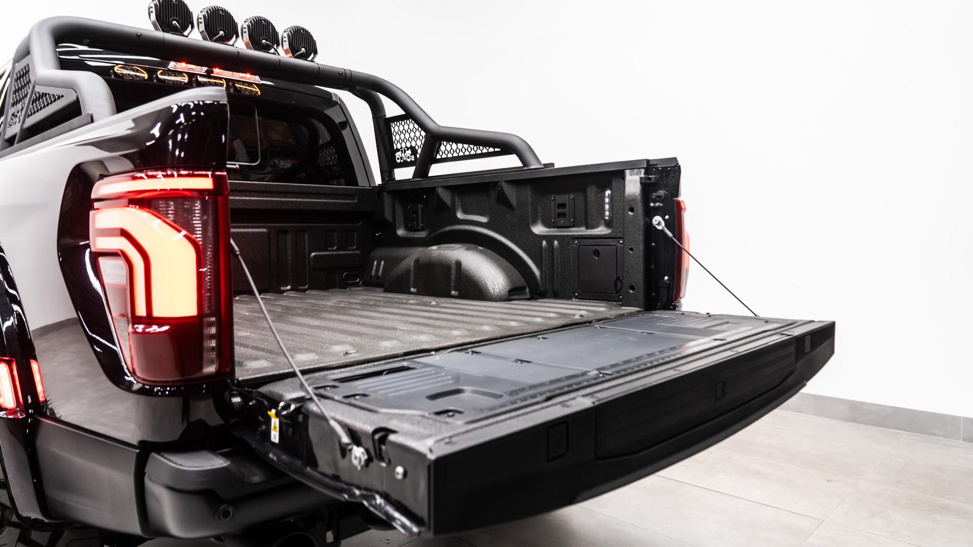 2025 FORD F-150 RAPTOR in Black, photo 25 of 60