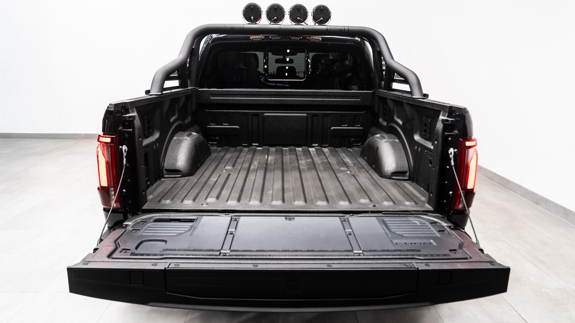 2025 FORD F-150 RAPTOR in Black, photo 27 of 60
