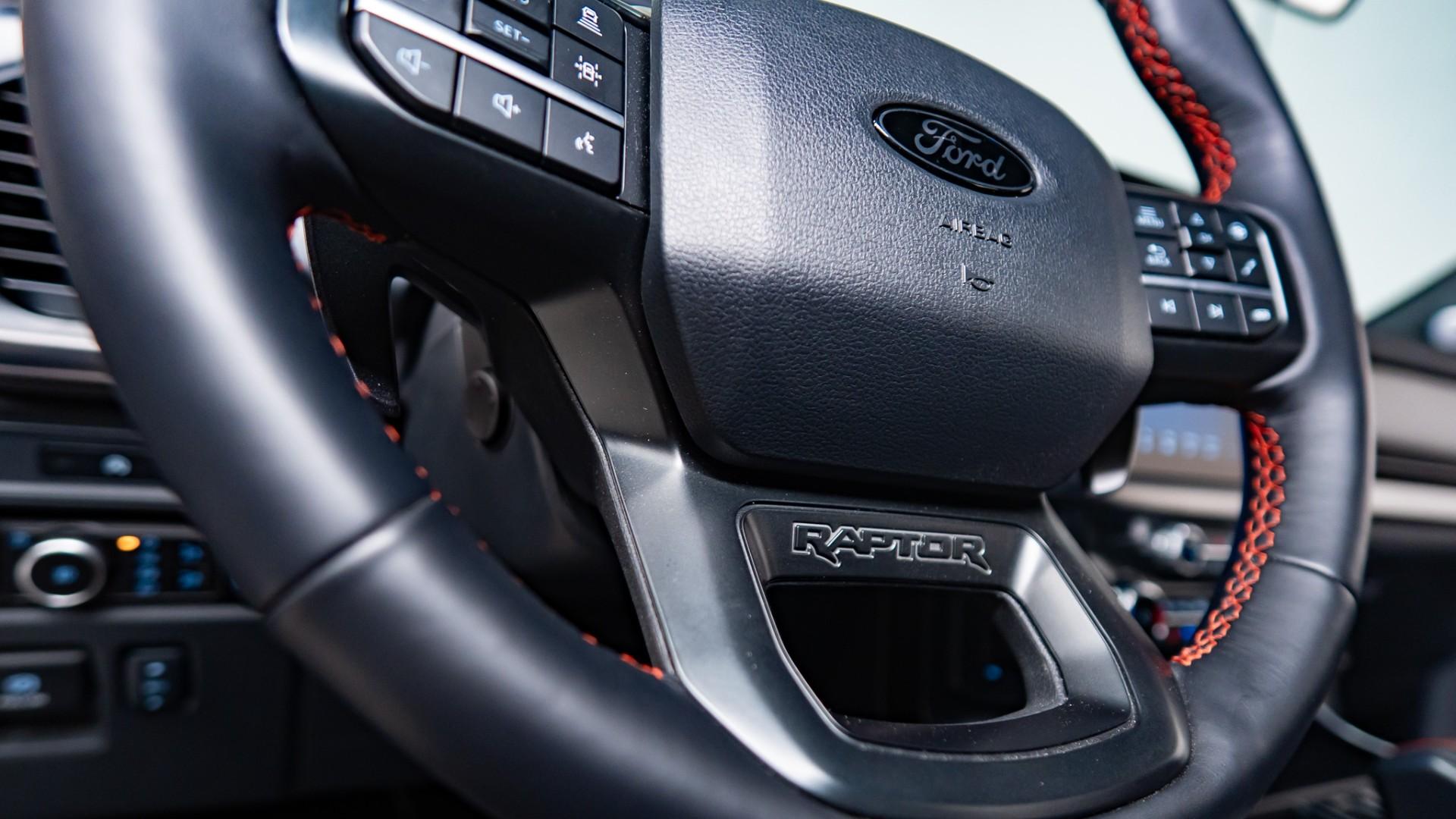 2025 FORD F-150 RAPTOR in Black, photo 49 of 60