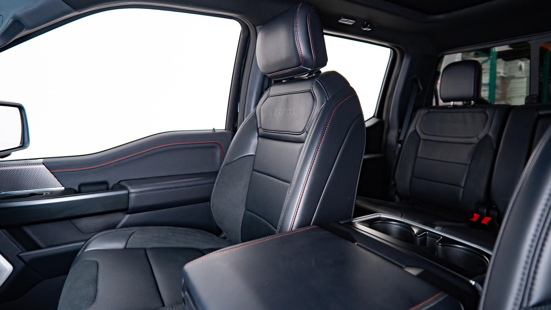 2025 FORD F-150 RAPTOR in Black, photo 50 of 60