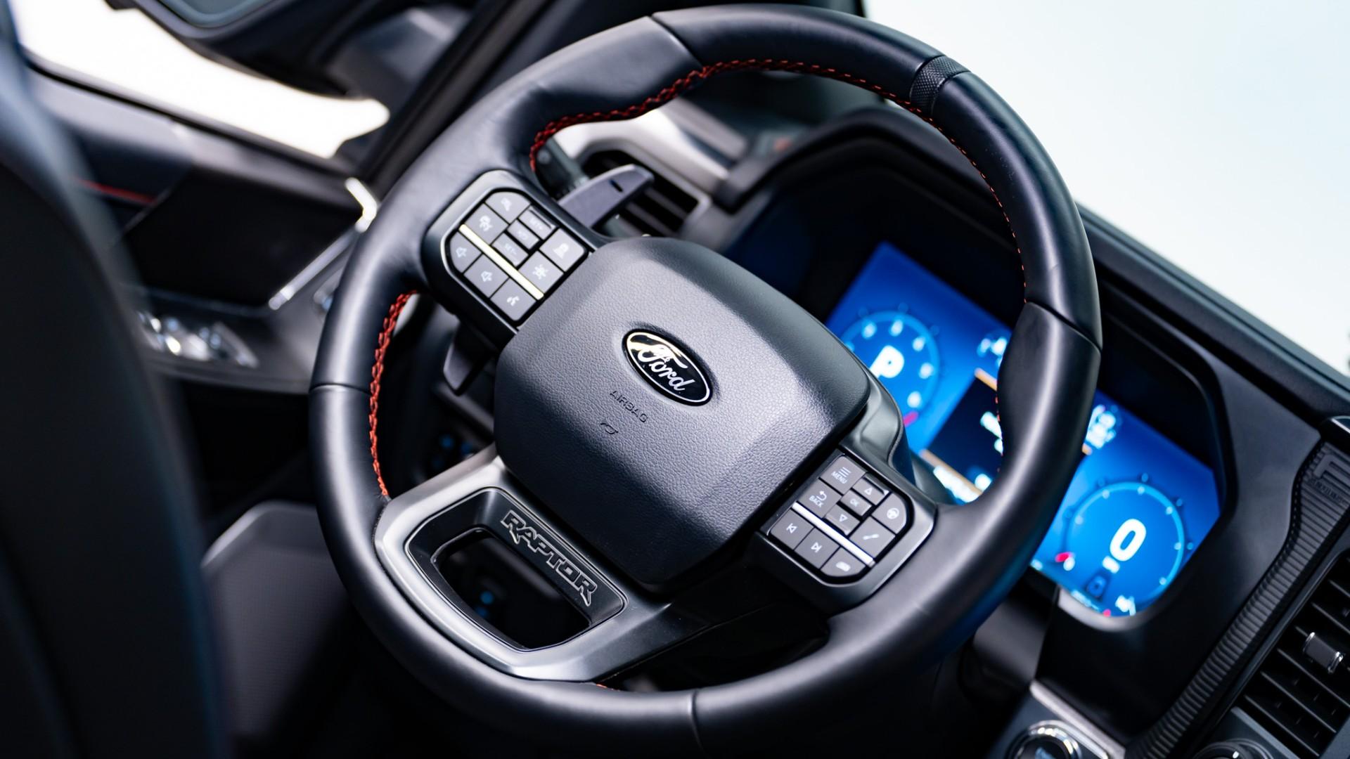 2025 FORD F-150 RAPTOR in Black, photo 55 of 60