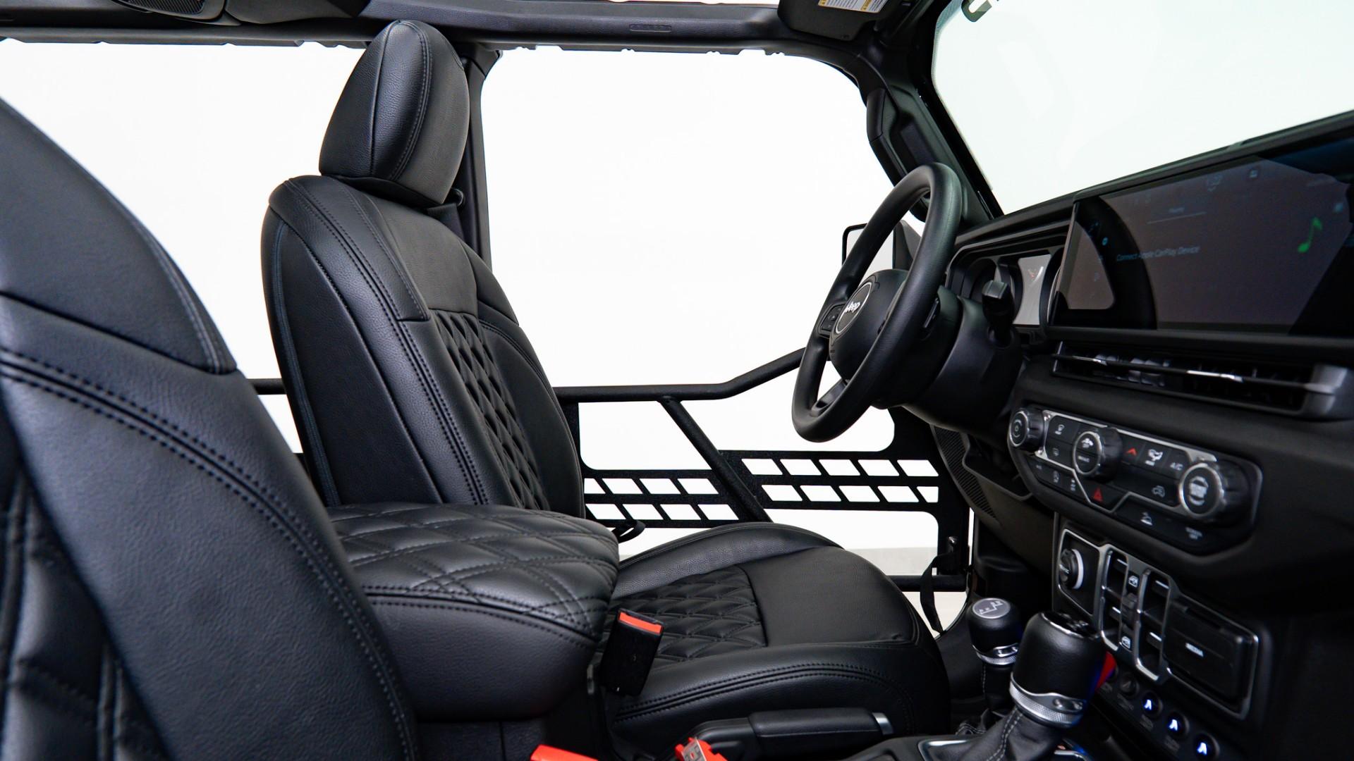2026 JEEP GLADIATOR in Black, photo 47 of 57