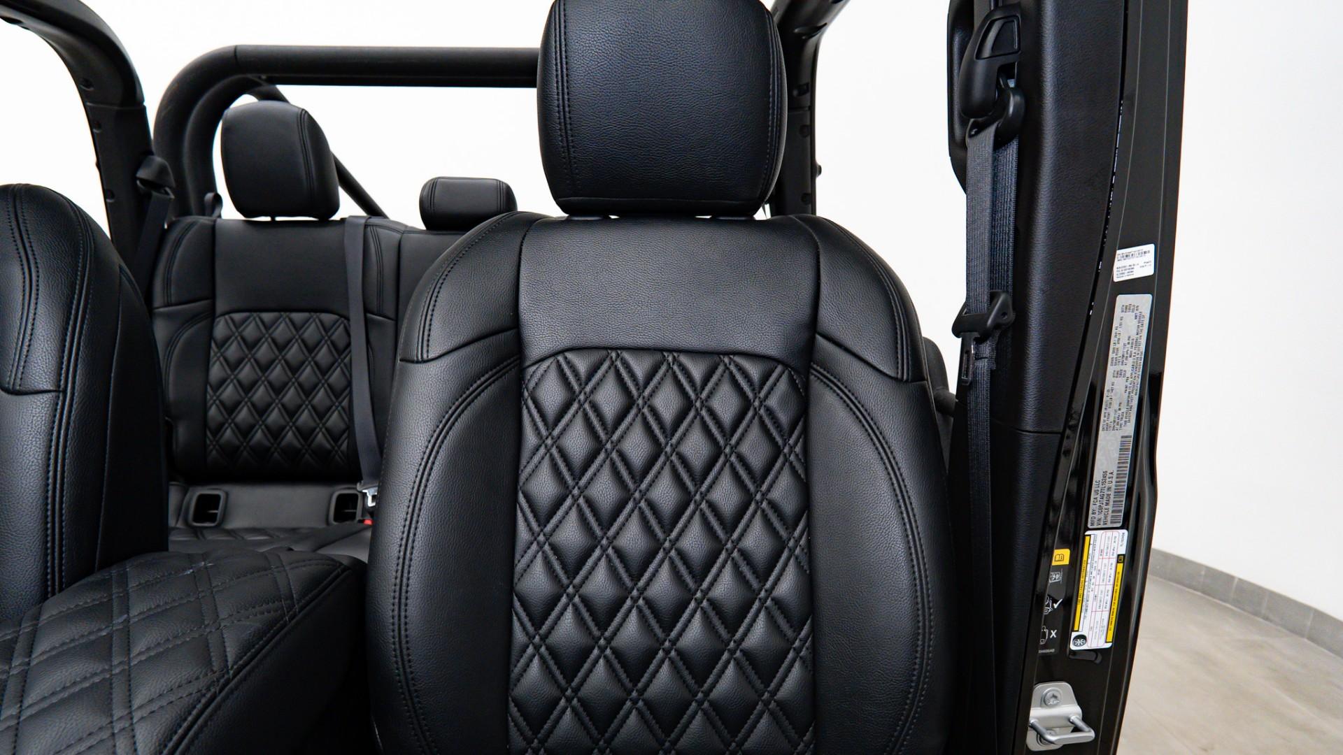 2026 JEEP GLADIATOR in Black, photo 51 of 57