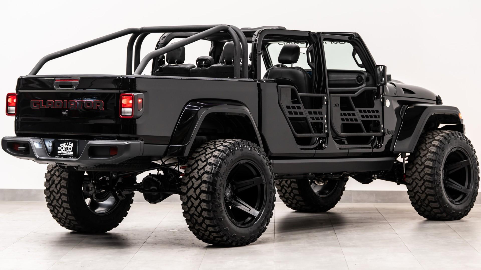 2026 JEEP GLADIATOR in Black, photo 32 of 57