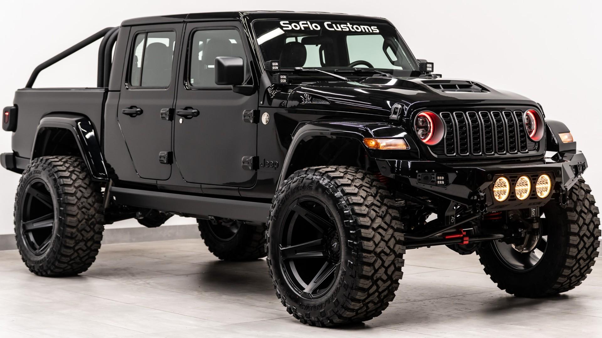 2026 JEEP GLADIATOR in Black, photo 4 of 57