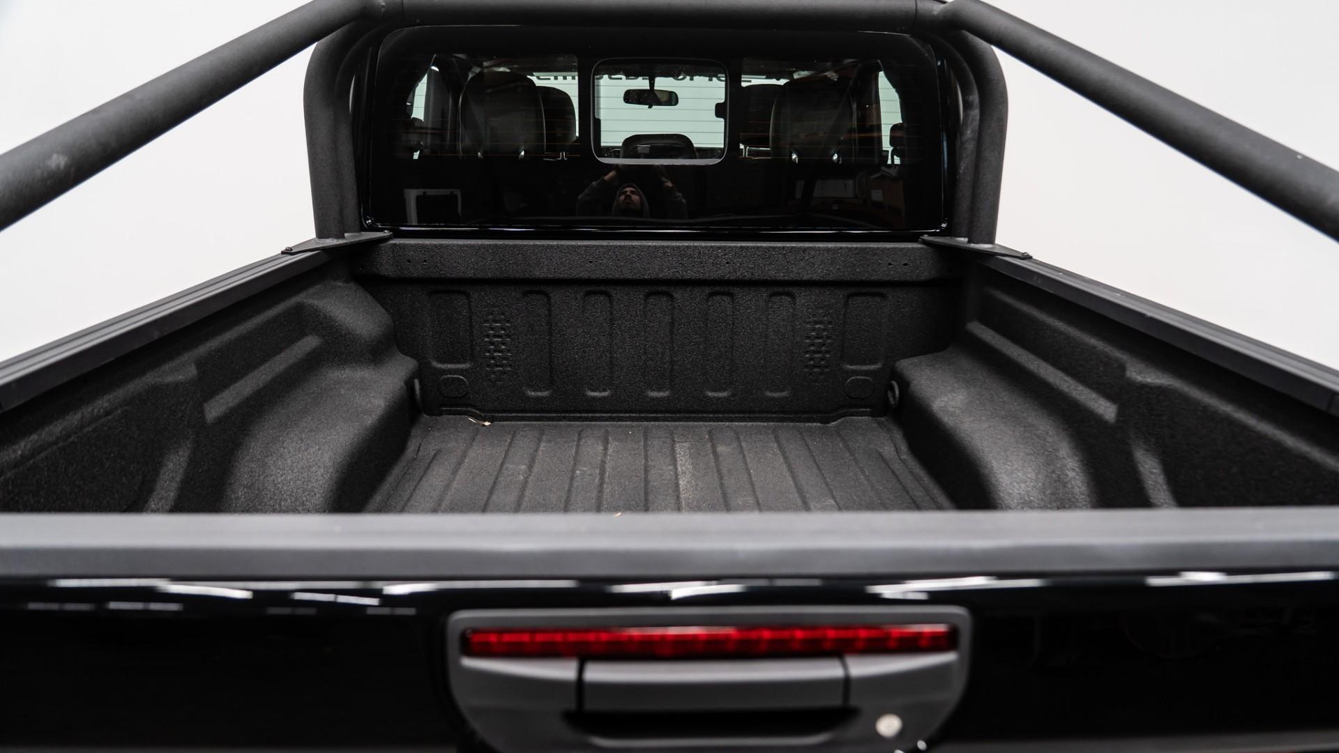 2026 JEEP GLADIATOR in Black, photo 11 of 57