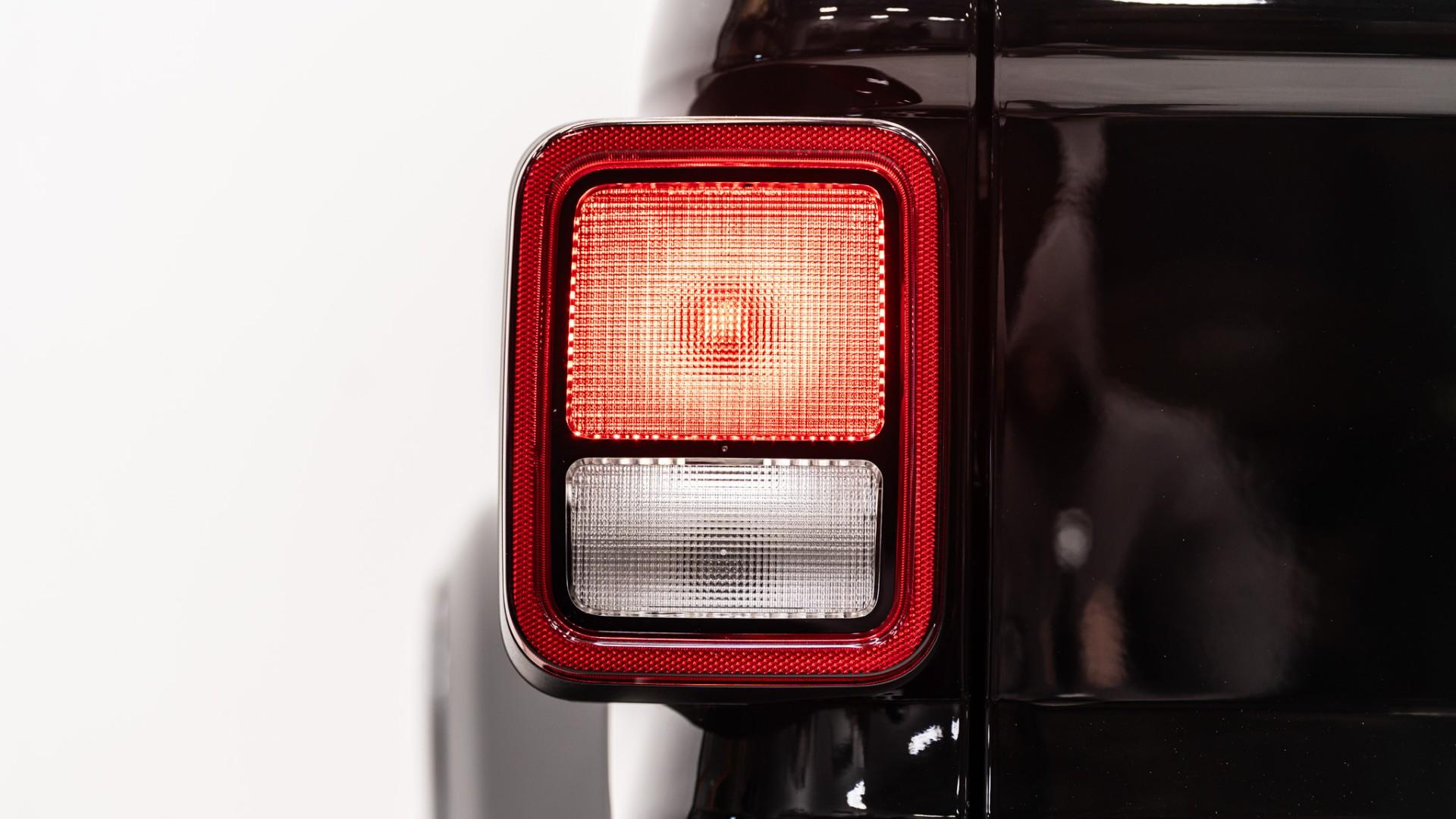 2026 JEEP GLADIATOR in Black, photo 14 of 57