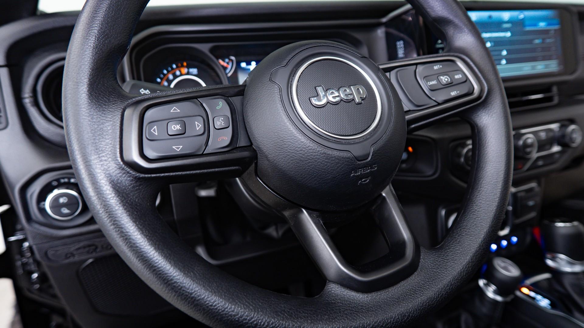 2026 JEEP GLADIATOR in Black, photo 38 of 57