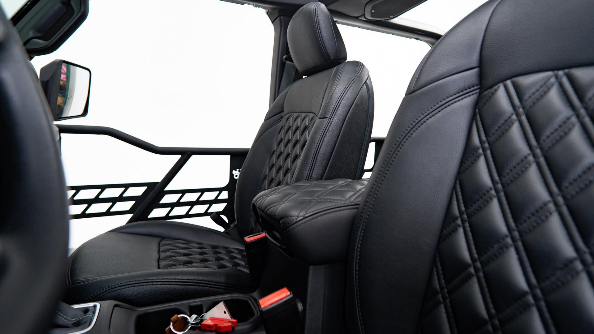 2026 JEEP GLADIATOR in Black, photo 39 of 57