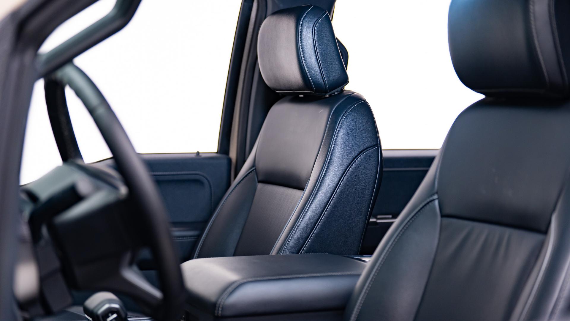 2025 FORD F-150 LARIAT in Tan, photo 41 of 43