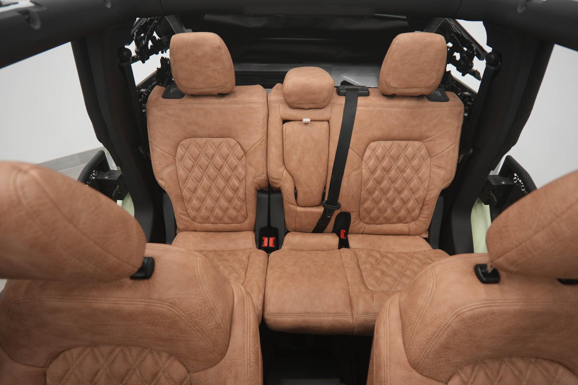 2025 FORD BRONCO in Green, photo 28 of 46
