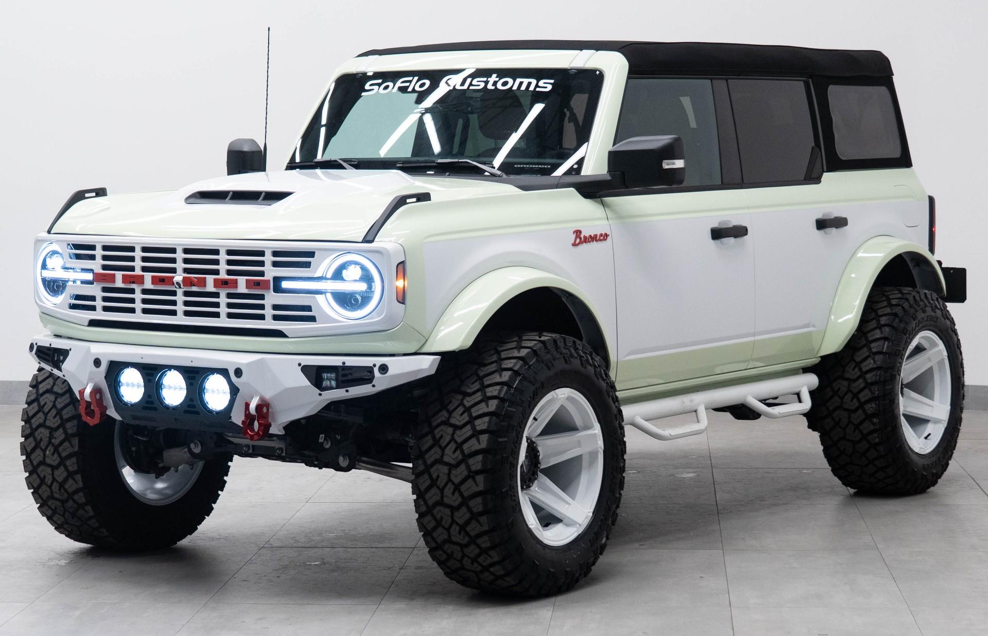 2025 FORD BRONCO in Green, photo 13 of 46