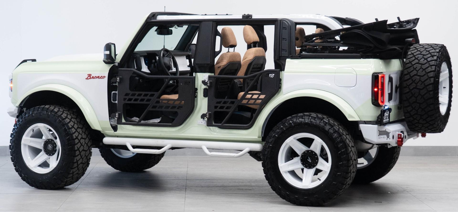 2025 FORD BRONCO in Green, photo 21 of 46