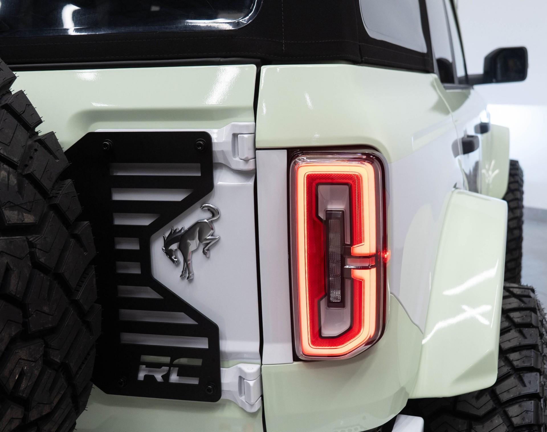 2025 FORD BRONCO in Green, photo 9 of 46