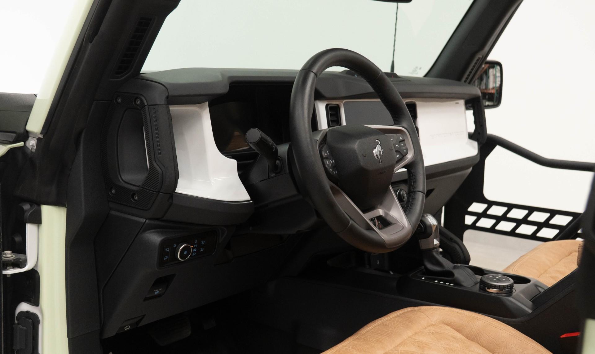 2025 FORD BRONCO in Green, photo 33 of 46