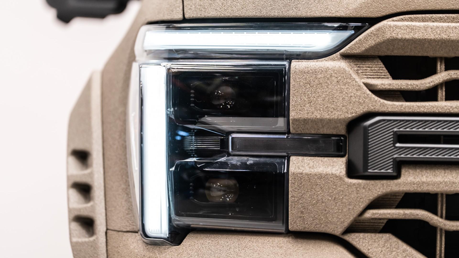2025 FORD F-150 4X4 LARIAT in Tan, photo 23 of 42