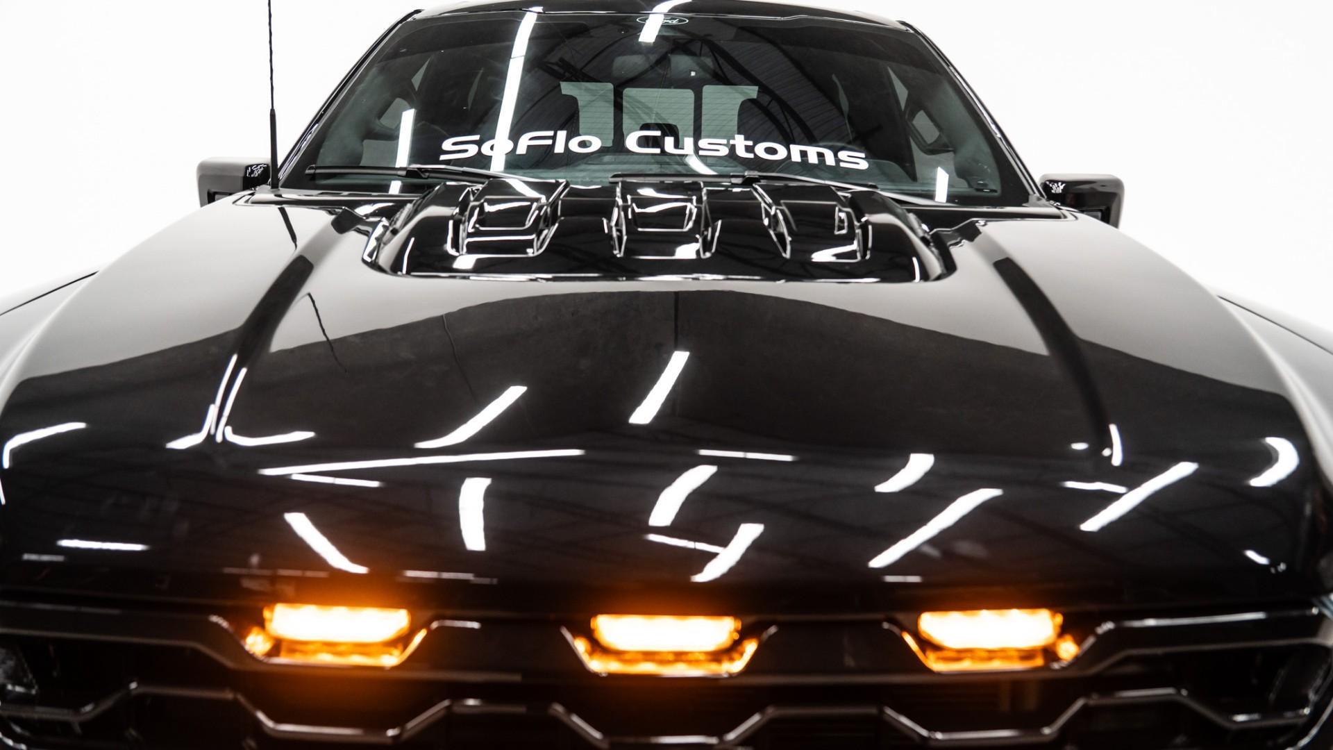 2025 FORD F-150 LARIAT in Black, photo 18 of 42