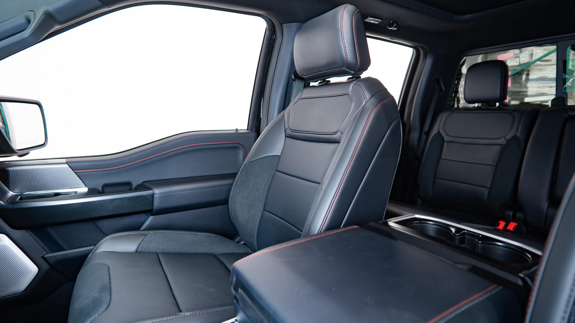 2026 FORD F-150 RAPTOR in Black, photo 34 of 46