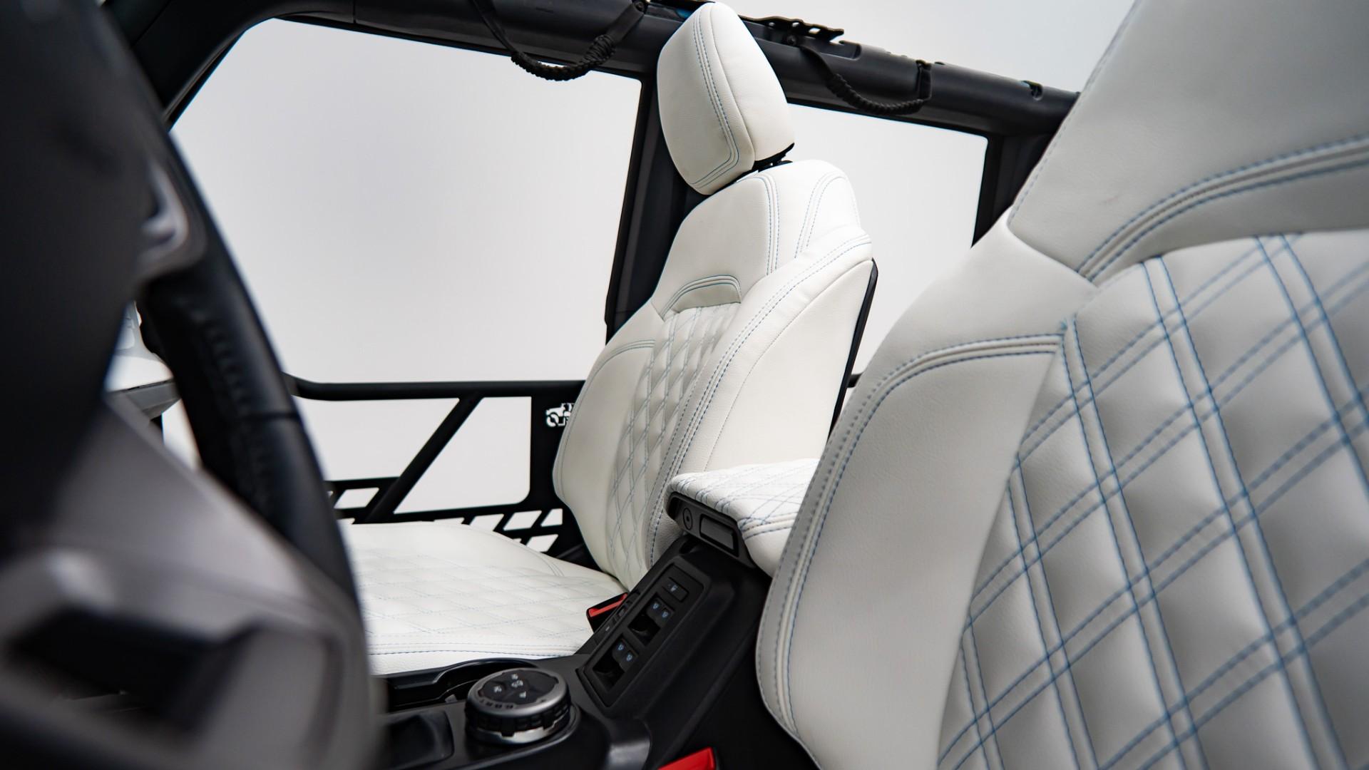 2024 FORD BRONCO in Baby Blue, photo 26 of 50