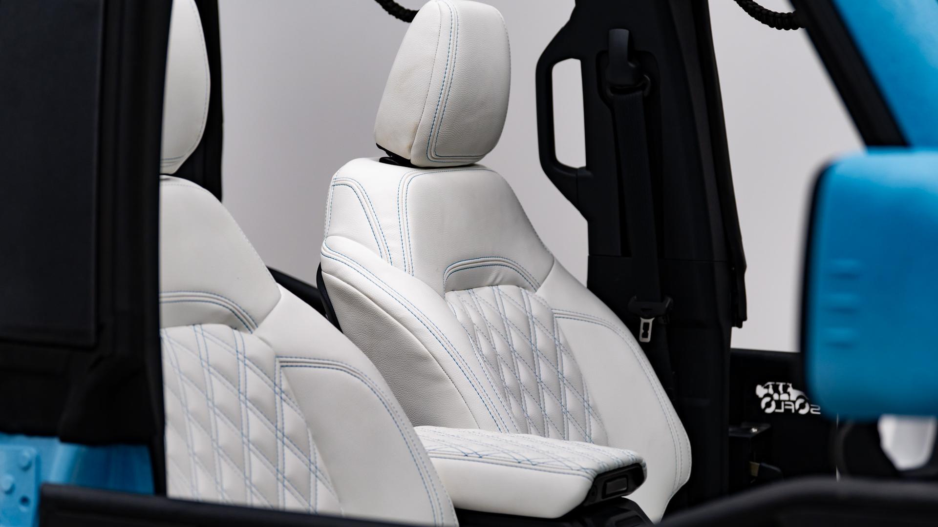 2024 FORD BRONCO in Baby Blue, photo 38 of 50