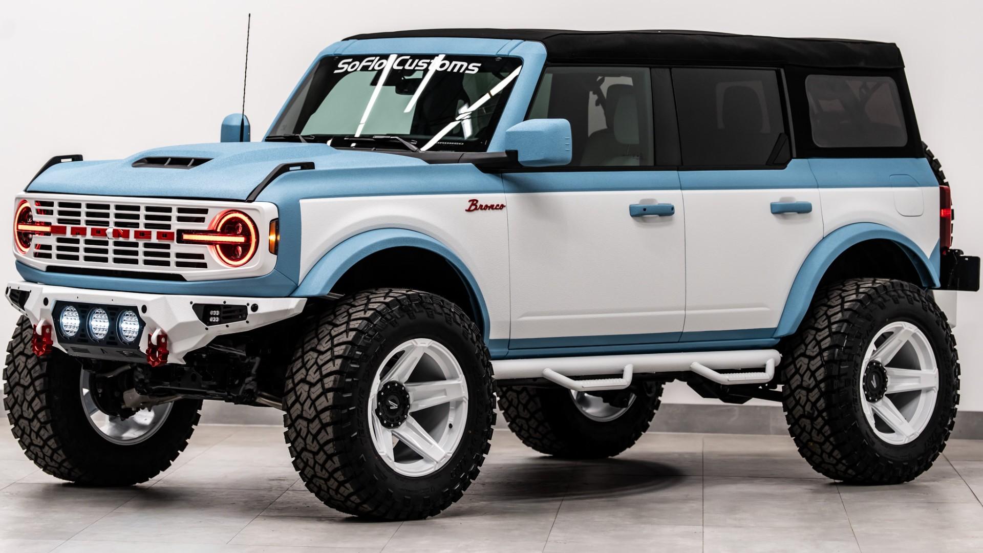 2024 FORD BRONCO in Baby Blue, photo 12 of 50