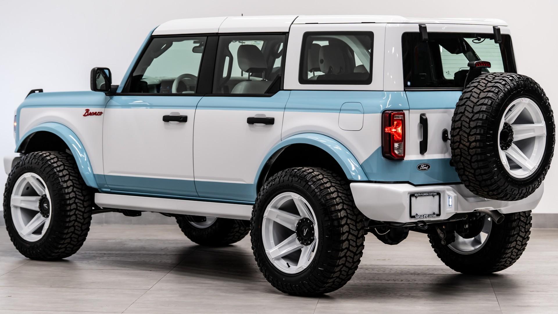 2026 FORD BRONCO in Blue, photo 11 of 54