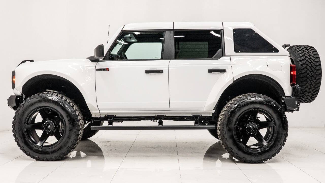 2024 FORD BRONCO in White, photo 11 of 22