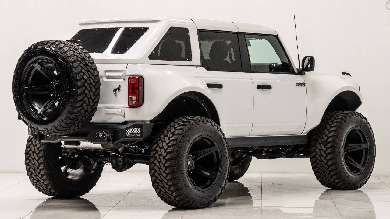 2024 FORD BRONCO in White, photo 6 of 22