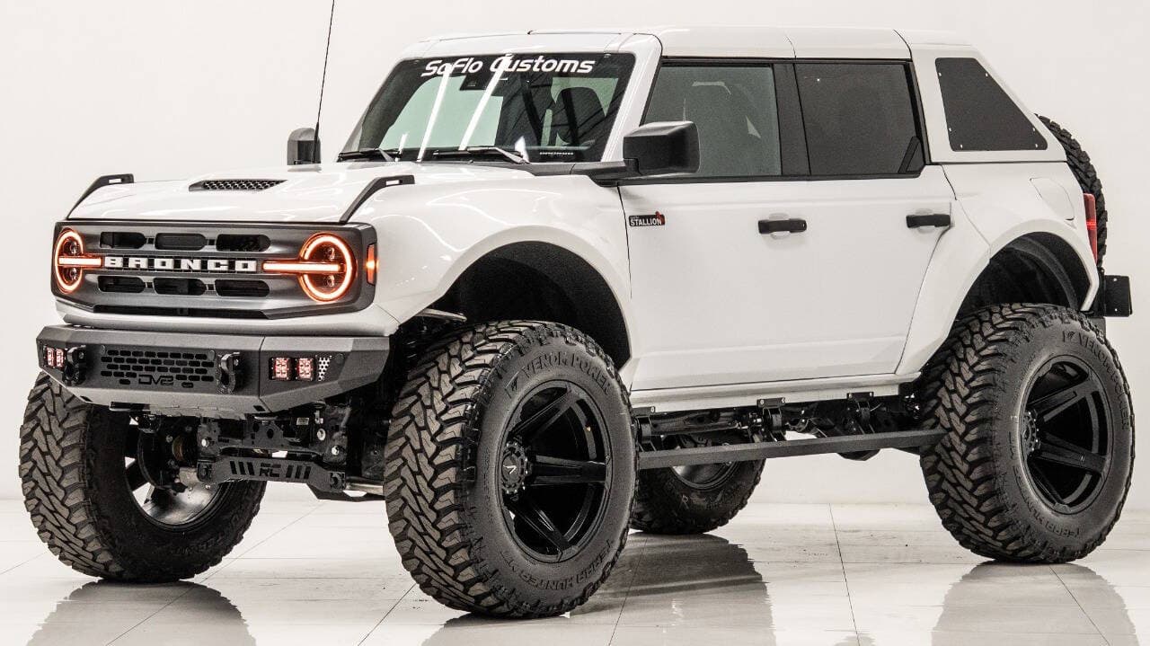 2024 FORD BRONCO in White, photo 12 of 22