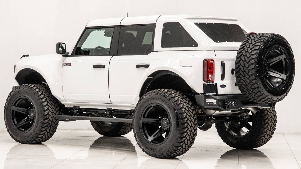 2024 FORD BRONCO in White, photo 9 of 22