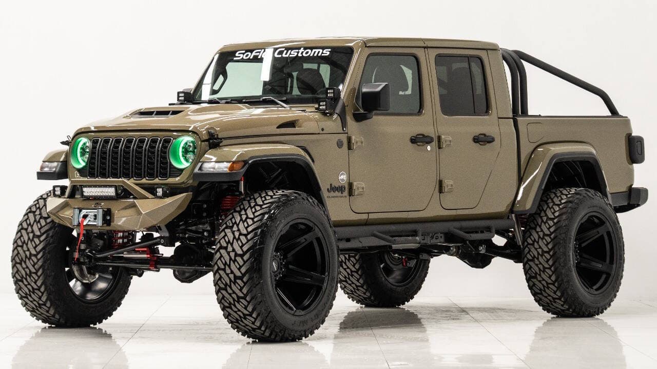2025 JEEP GLADIATOR in 41, photo 15 of 22