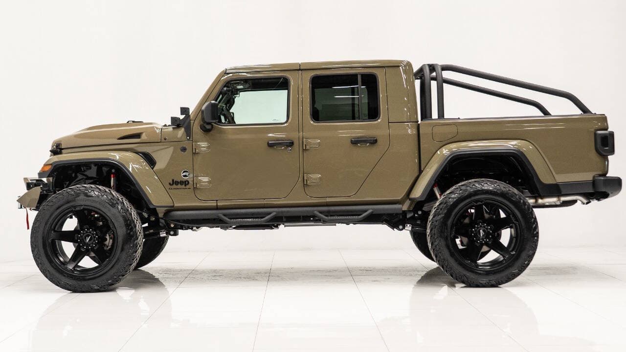 2025 JEEP GLADIATOR in 41, photo 14 of 22