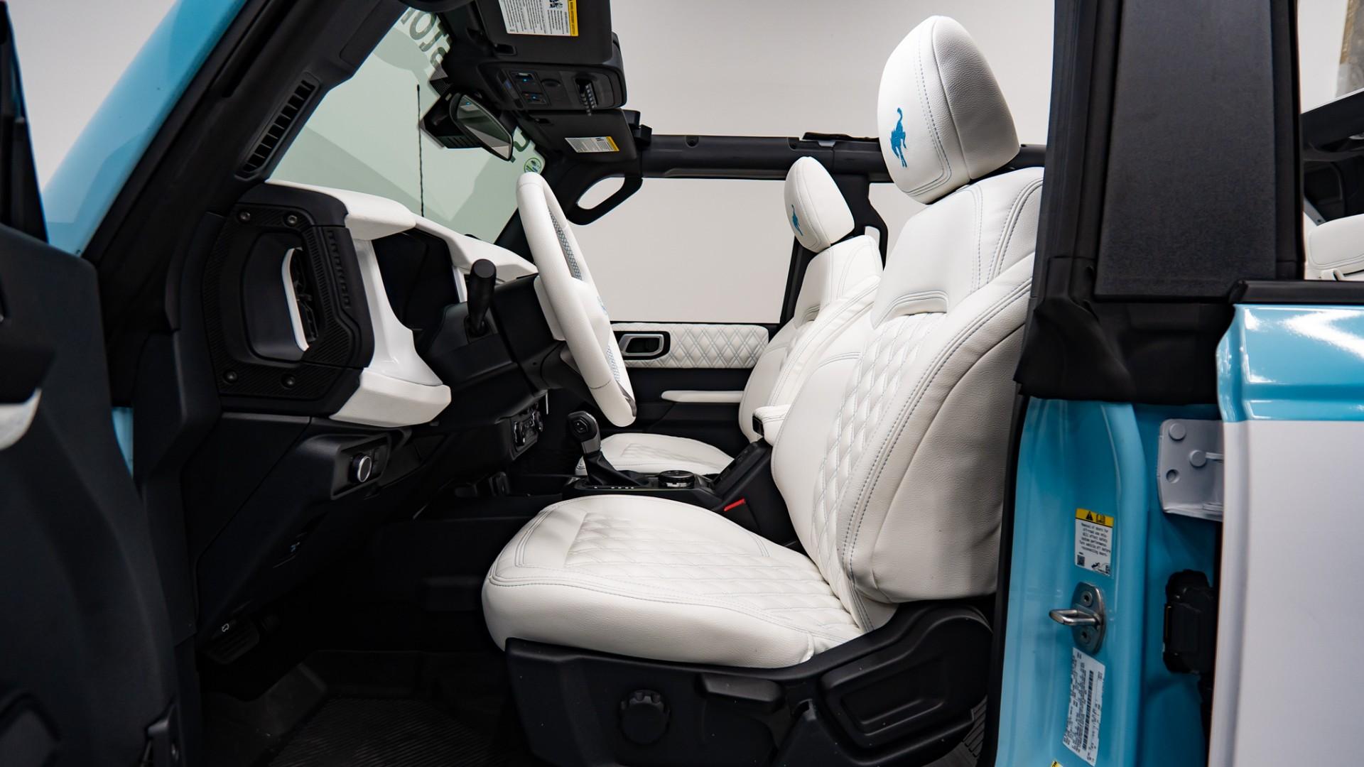 2026 FORD BRONCO 4X4 in Baby Blue, photo 27 of 52