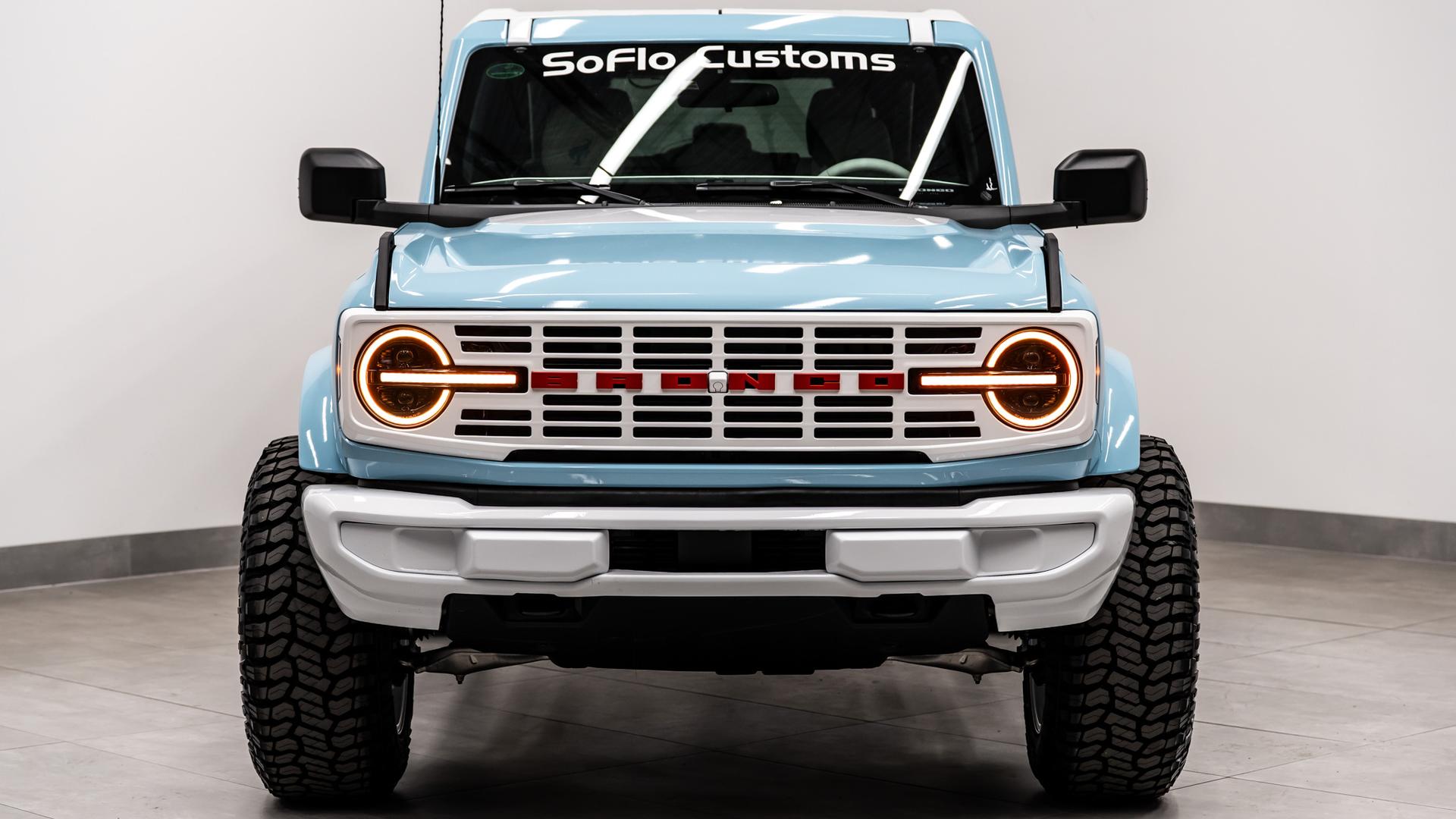 2026 FORD BRONCO 4X4 in Baby Blue, photo 5 of 52