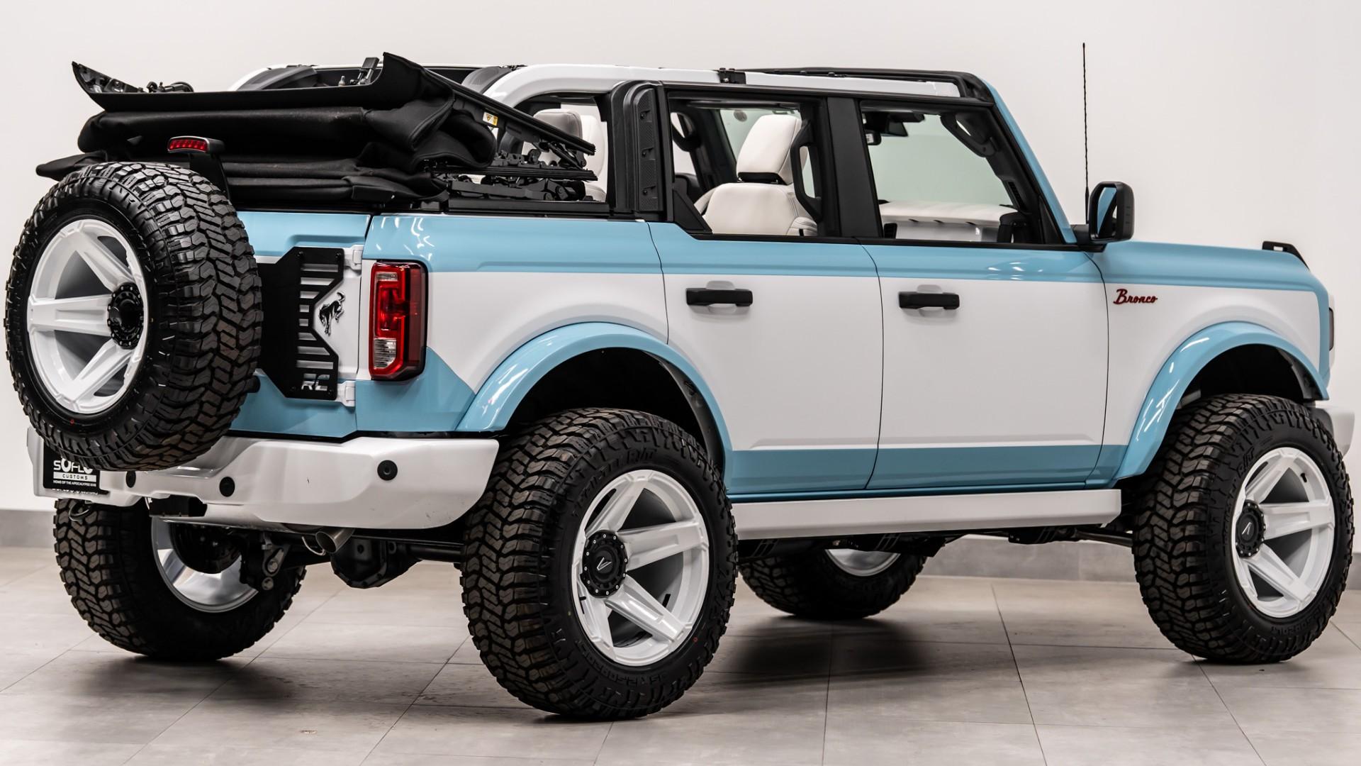 2026 FORD BRONCO in Baby Blue, photo 14 of 33