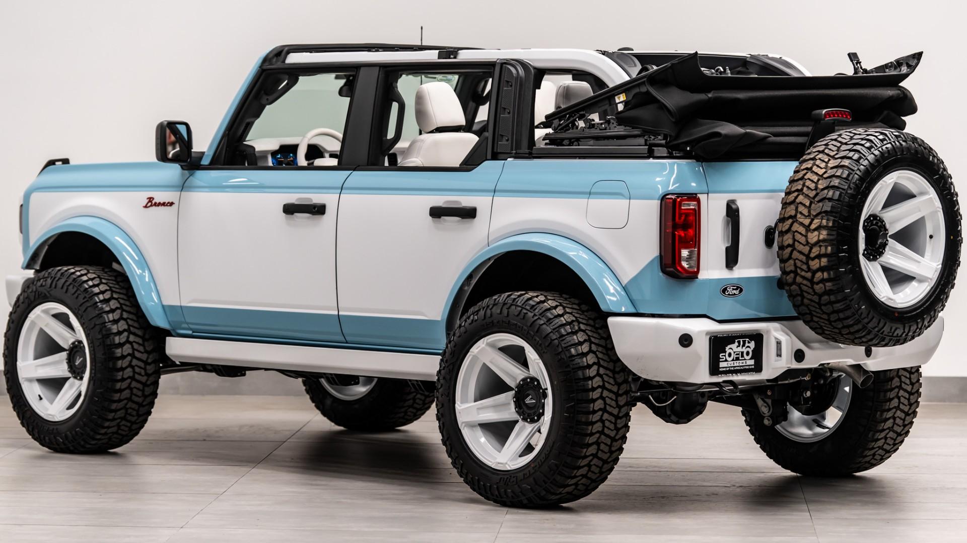 2026 FORD BRONCO in Baby Blue, photo 15 of 33