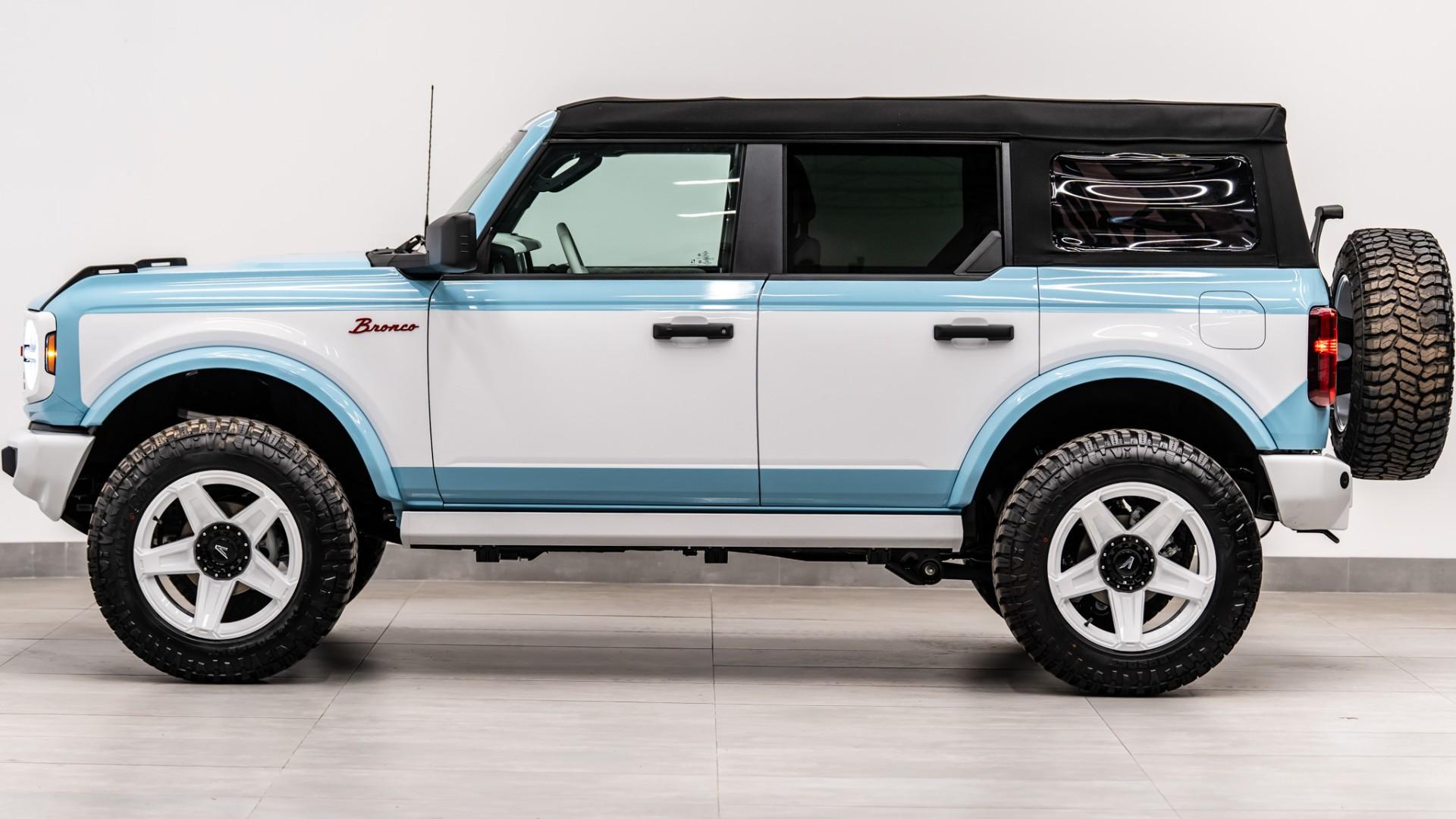 2026 FORD BRONCO in Baby Blue, photo 11 of 33