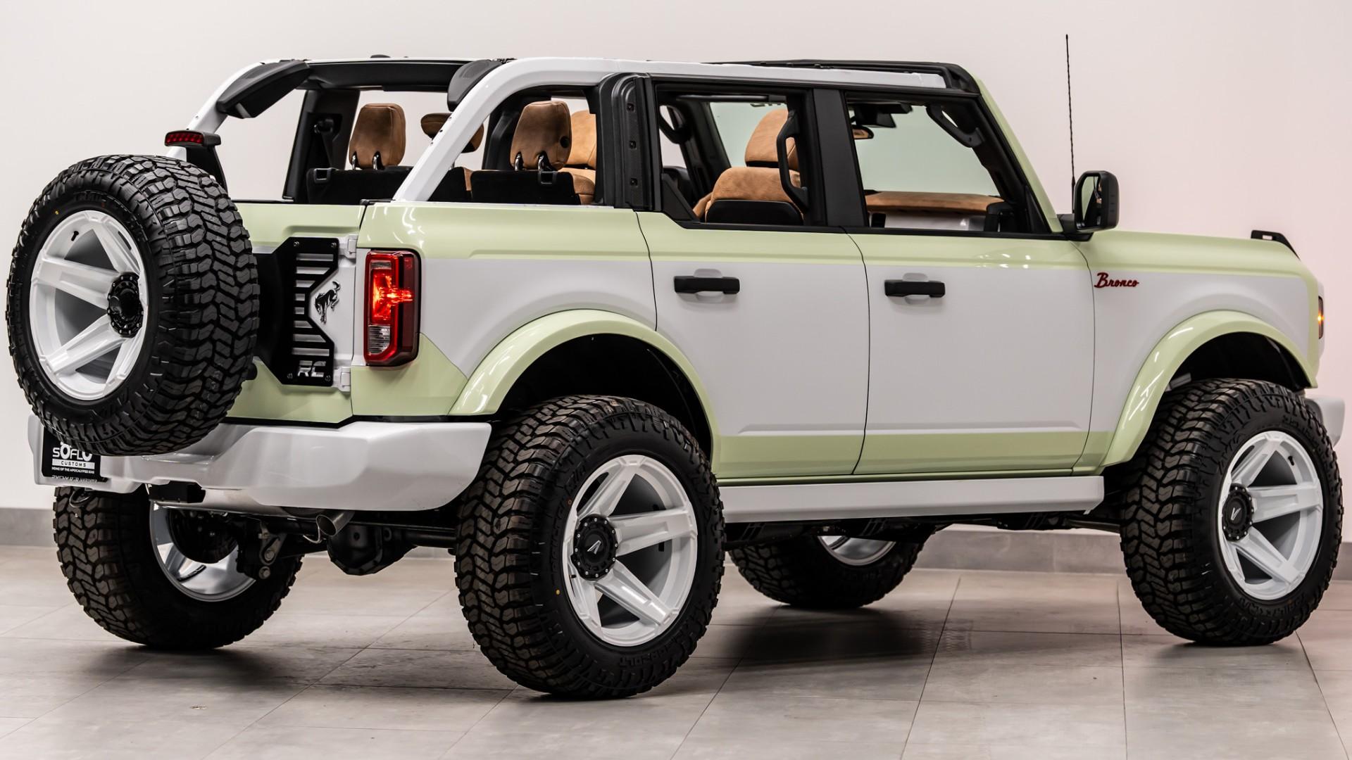2026 FORD BRONCO in Green, photo 14 of 46