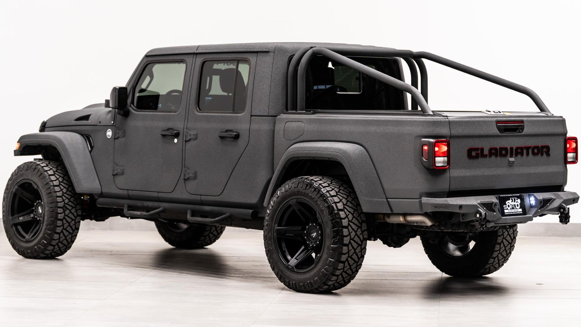 2025 JEEP GLADIATOR 4X4 in Gray, photo 11 of 60