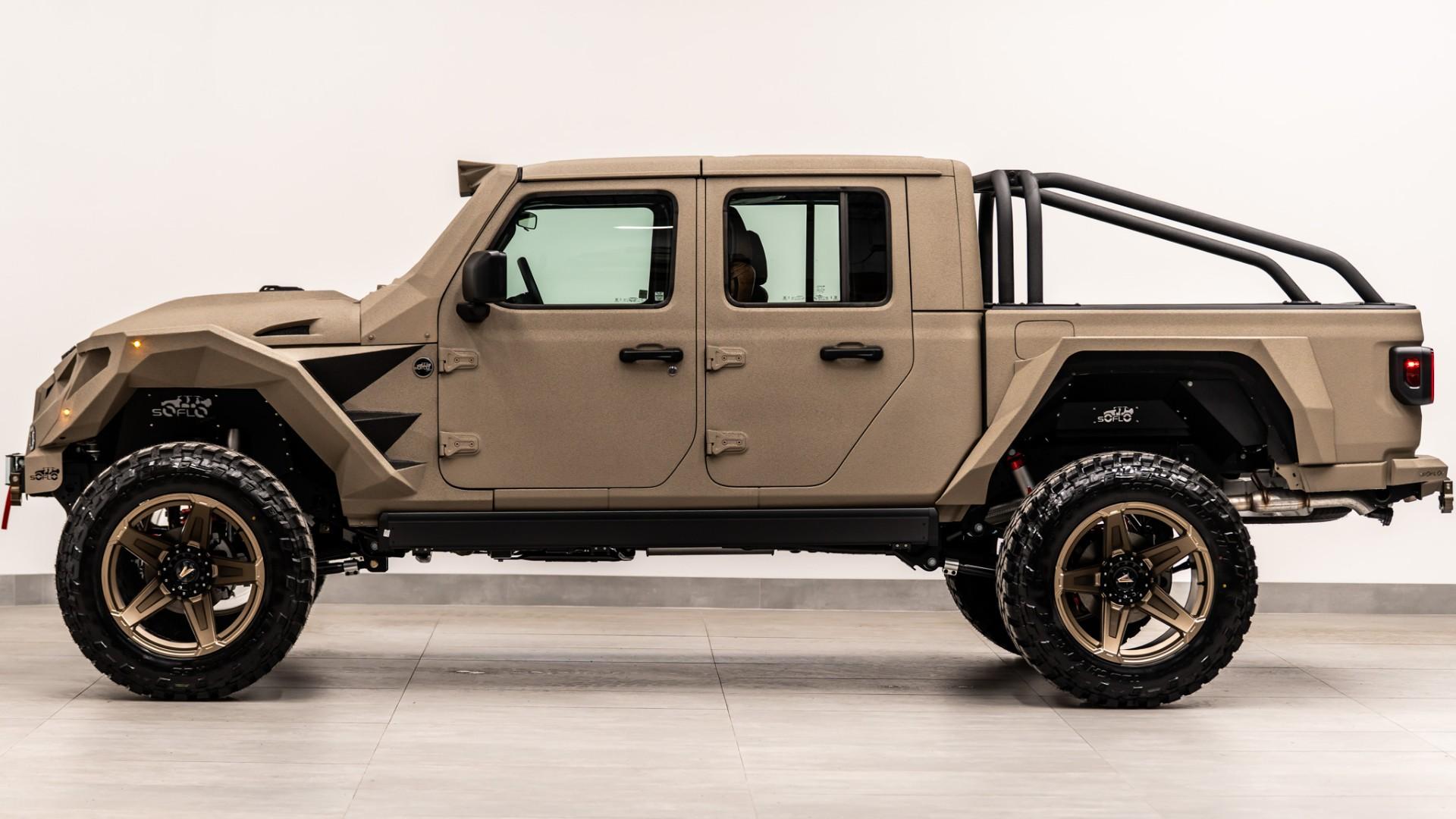 2026 JEEP GLADIATOR in Tan, photo 18 of 54
