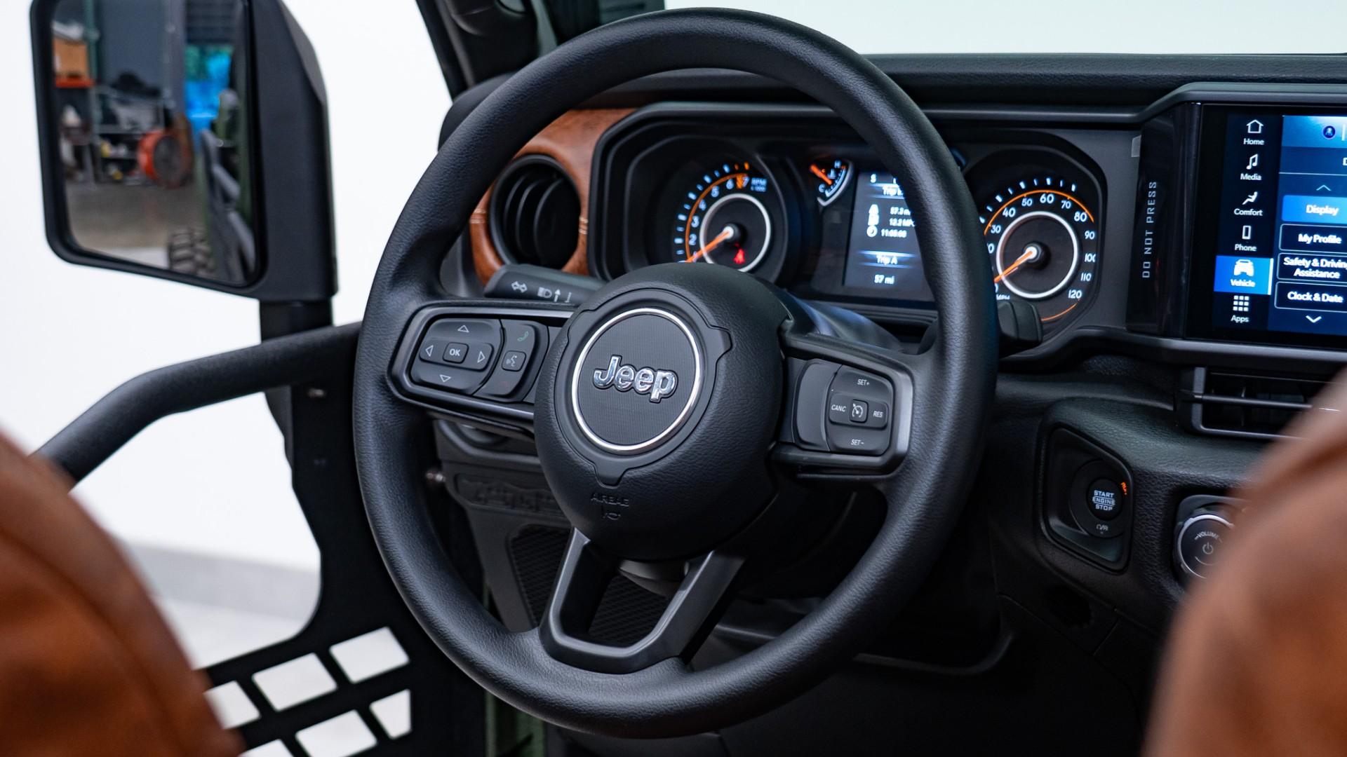 2026 JEEP GLADIATOR 4X4 in Green, photo 43 of 55