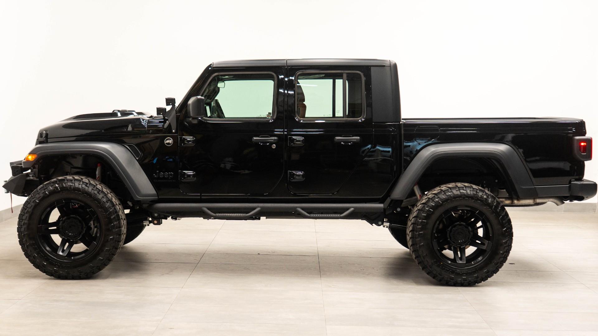 2026 JEEP GLADIATOR in Black, photo 10 of 54