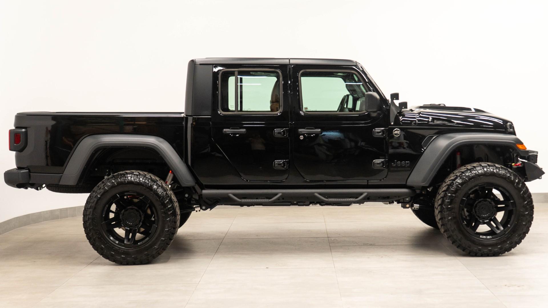 2026 JEEP GLADIATOR in Black, photo 6 of 54