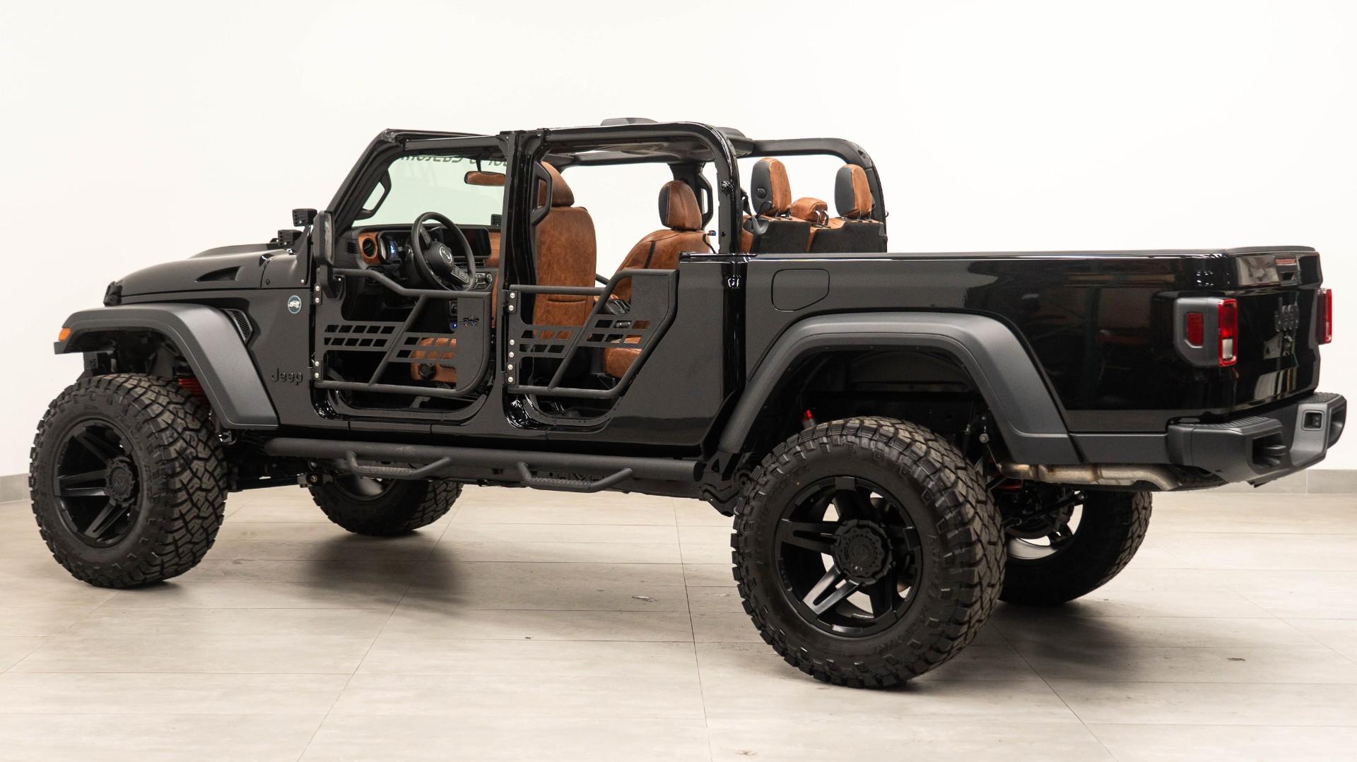 2026 JEEP GLADIATOR in Black, photo 17 of 54