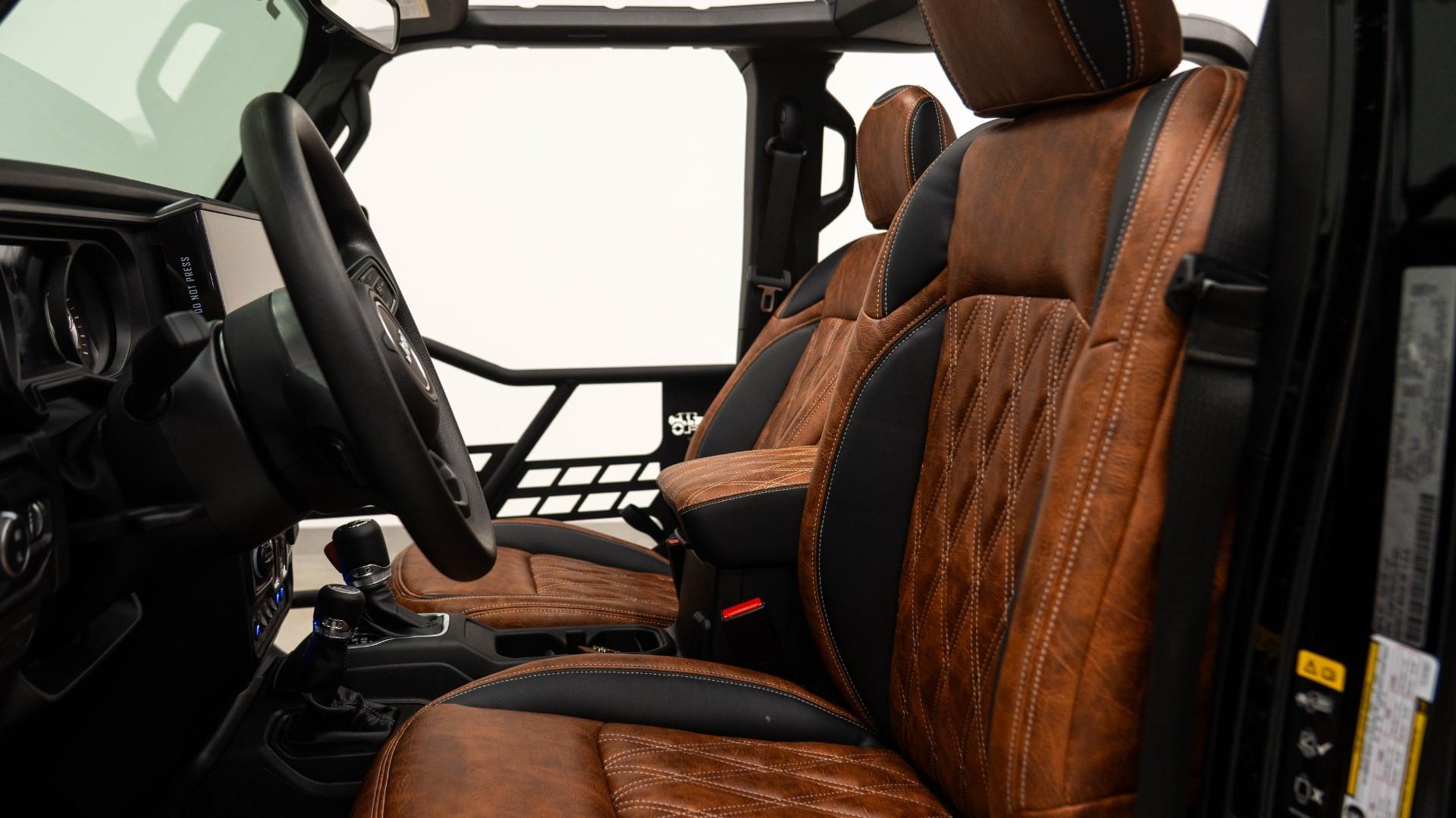 2026 JEEP GLADIATOR in Black, photo 35 of 54
