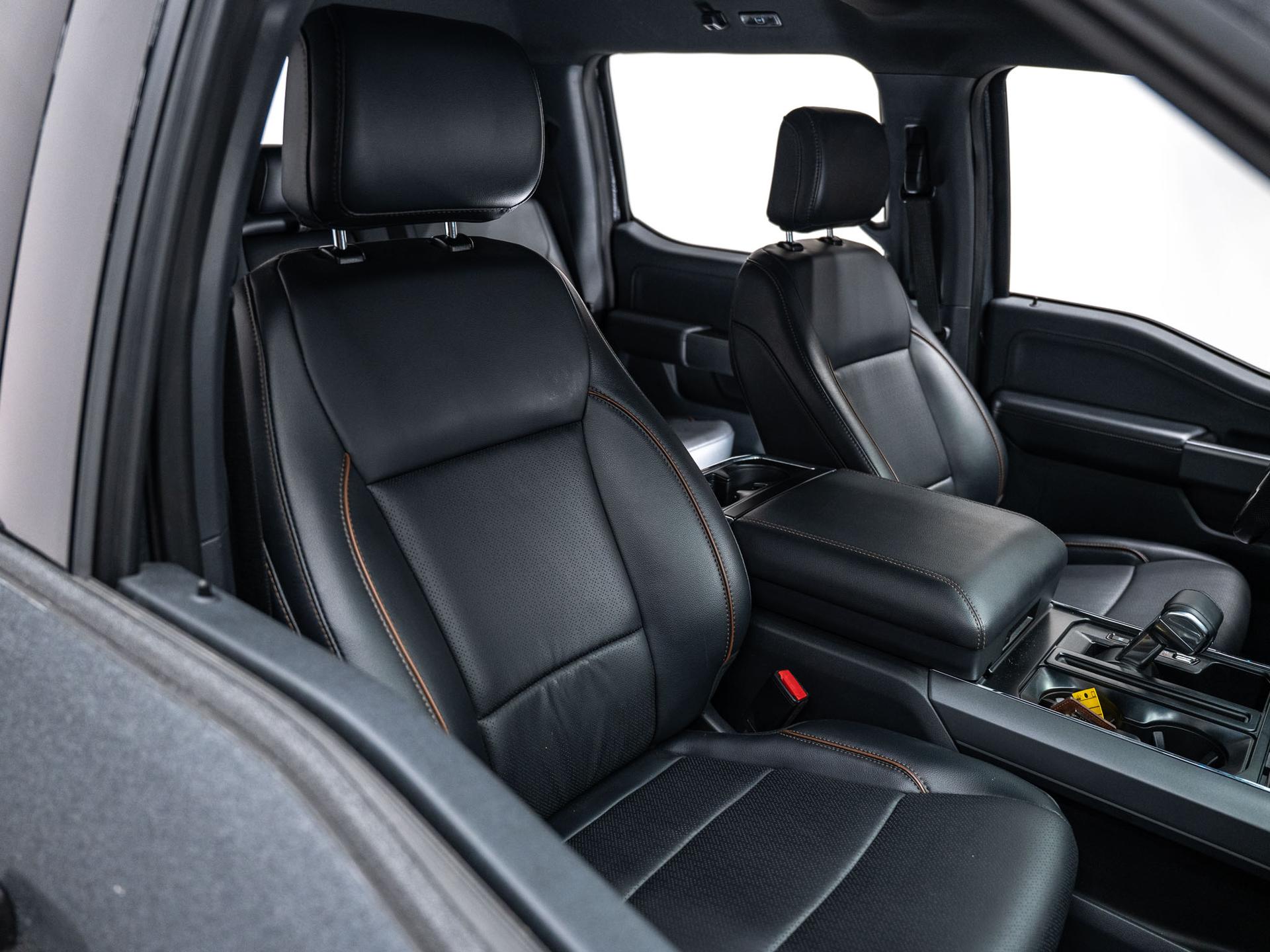 2025 FORD F-150 4X4 LARIAT in Gun Metal Gray, photo 30 of 54