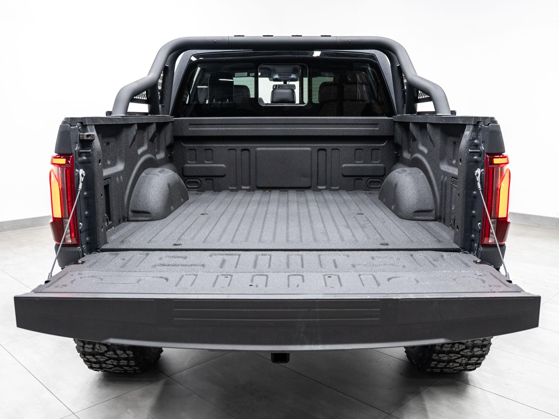 2025 FORD F-150 4X4 LARIAT in Gun Metal Gray, photo 16 of 54