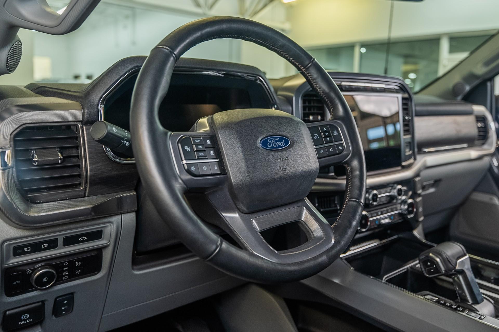 2024 FORD F-150 4X4 LARIAT in Red, photo 42 of 59
